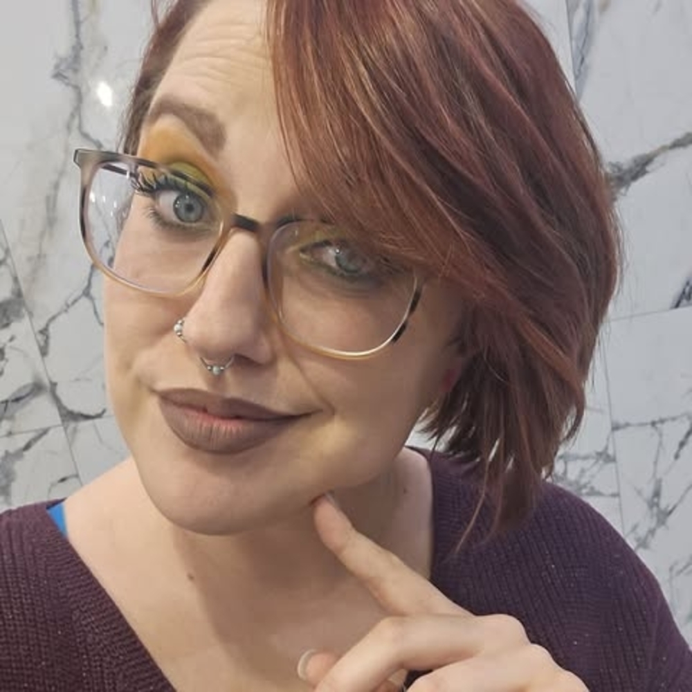 Meet your Posher, Courtney